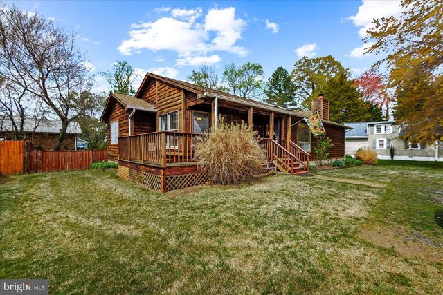 121 11TH ST S, Colonial Beach, VA 22443