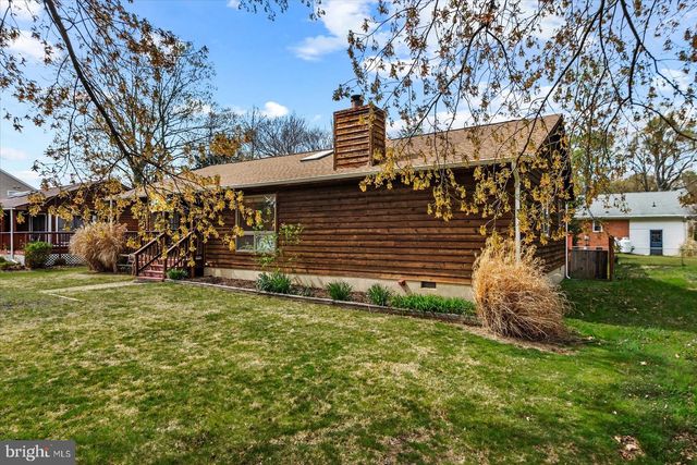 121 11TH ST S, Colonial Beach, VA 22443