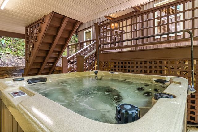 131 Ralph Hickey Road, Chatsworth, GA 30705