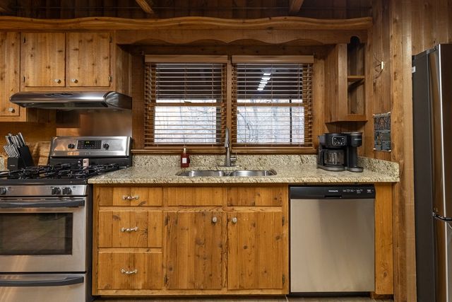 131 Ralph Hickey Road, Chatsworth, GA 30705