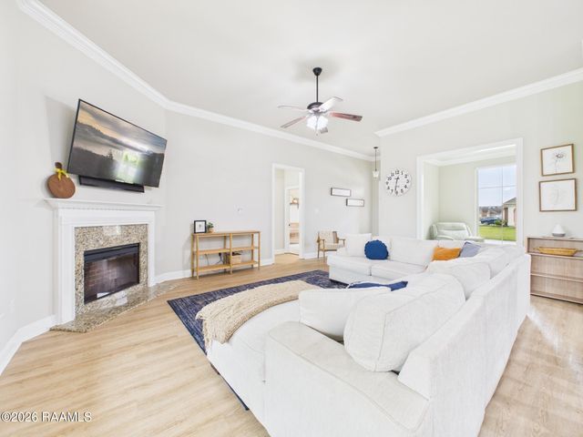 108 Margaret Lucia Drive, Maurice, LA 70555