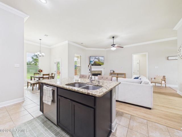 108 Margaret Lucia Drive, Maurice, LA 70555
