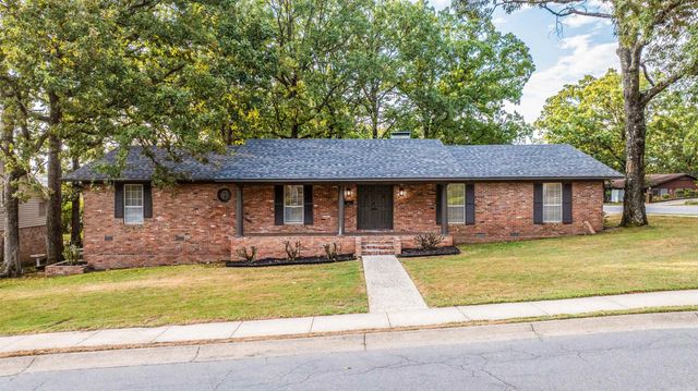 7000 Comanche Drive, North Little Rock, AR 72116