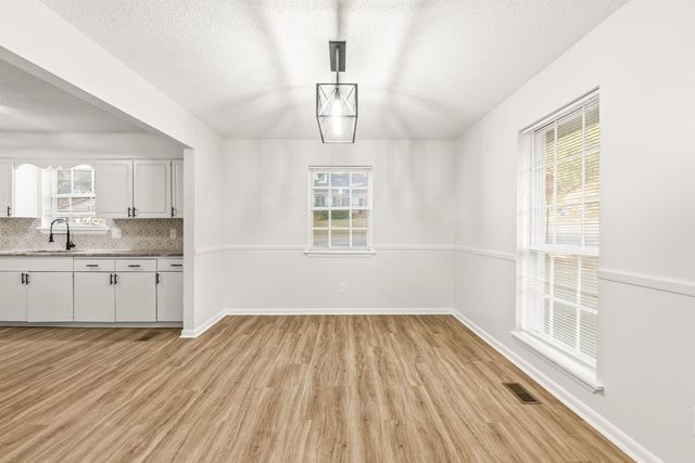 7000 Comanche Drive, North Little Rock, AR 72116