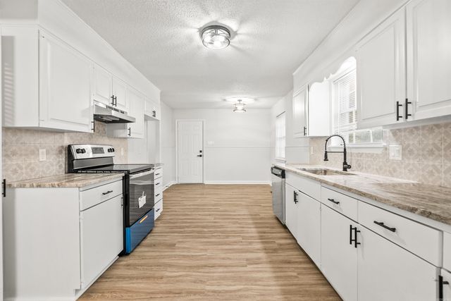 7000 Comanche Drive, North Little Rock, AR 72116