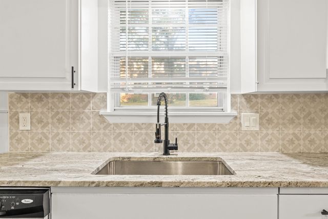 7000 Comanche Drive, North Little Rock, AR 72116