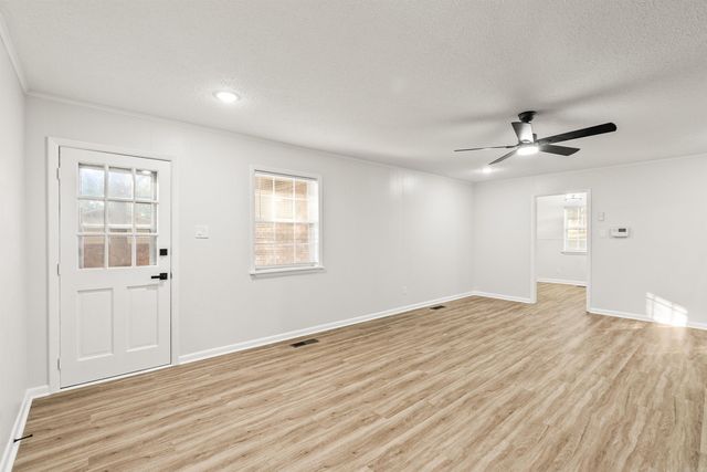 7000 Comanche Drive, North Little Rock, AR 72116