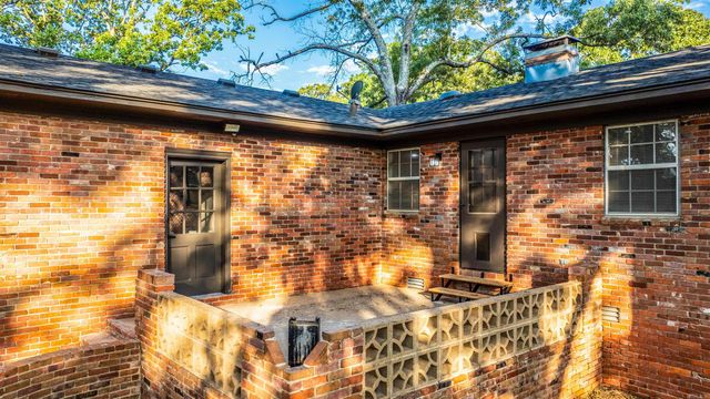 7000 Comanche Drive, North Little Rock, AR 72116