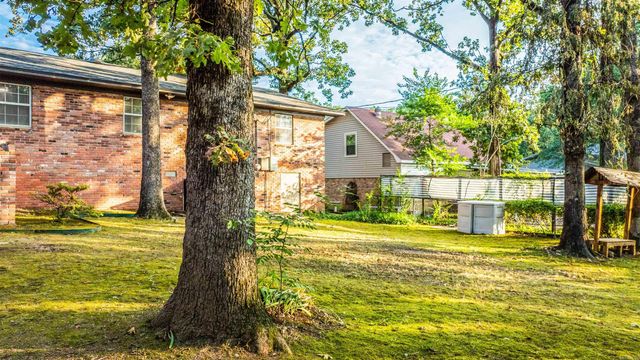 7000 Comanche Drive, North Little Rock, AR 72116