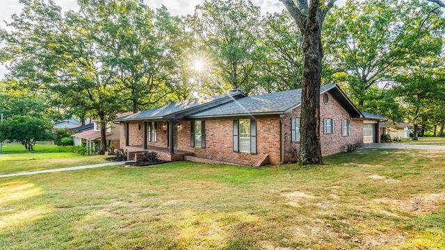 7000 Comanche Drive, North Little Rock, AR 72116