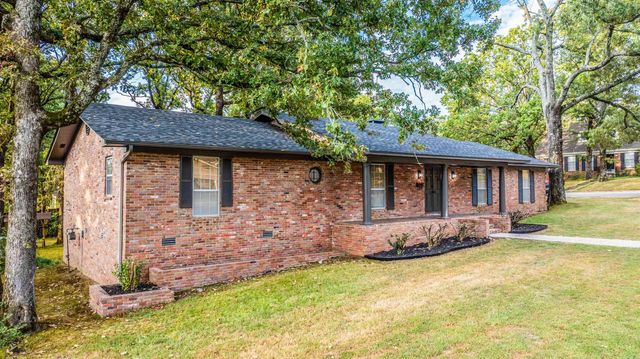 7000 Comanche Drive, North Little Rock, AR 72116