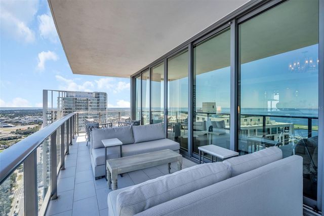 100 1ST AVENUE N 3001, St Petersburg, FL 33701