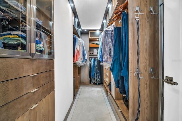 100 1ST AVENUE N 3001, St Petersburg, FL 33701