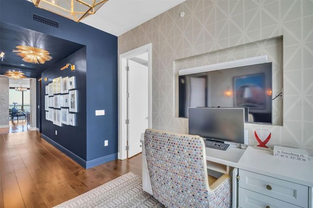 100 1ST AVENUE N 3001, St Petersburg, FL 33701