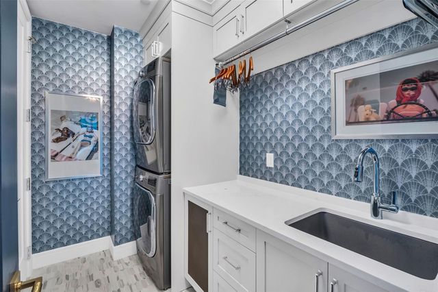 100 1ST AVENUE N 3001, St Petersburg, FL 33701