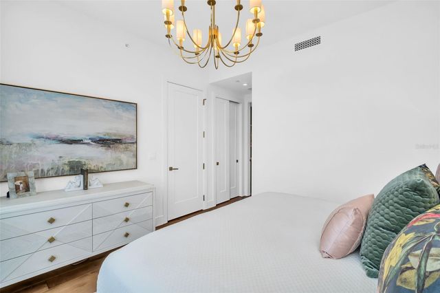 100 1ST AVENUE N 3001, St Petersburg, FL 33701