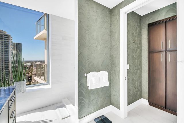 100 1ST AVENUE N 3001, St Petersburg, FL 33701