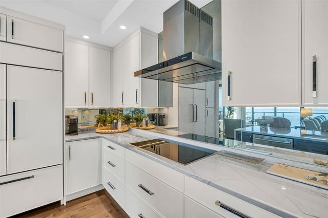 100 1ST AVENUE N 3001, St Petersburg, FL 33701