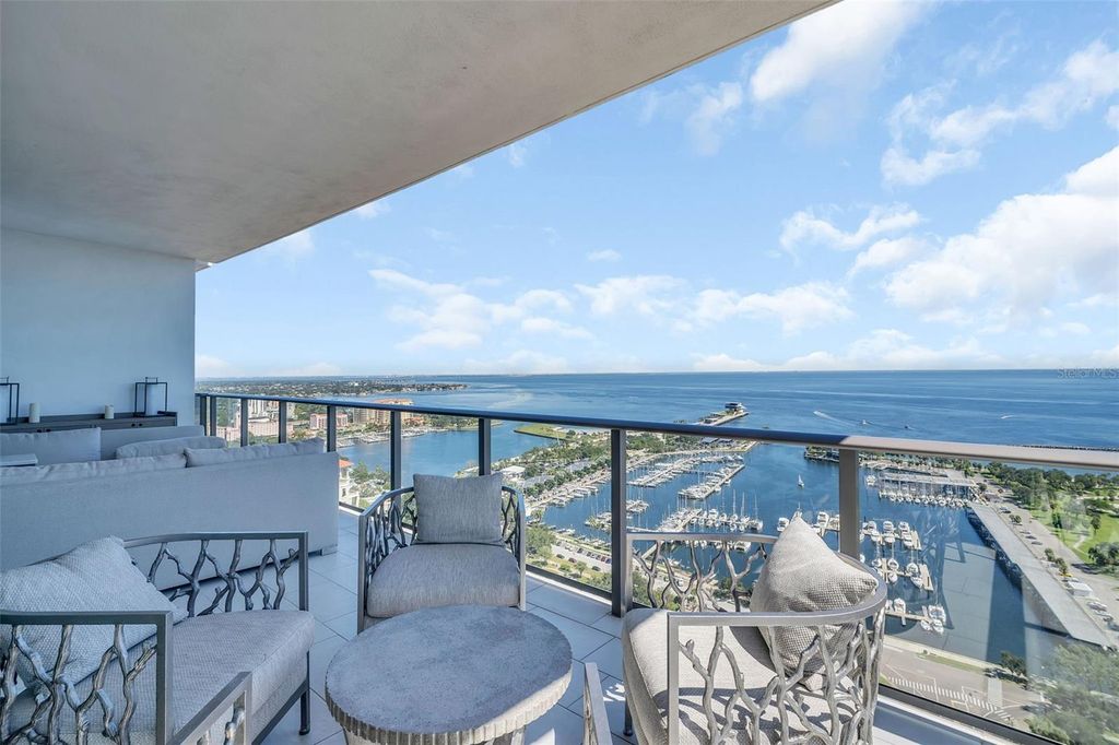 100 1ST AVENUE N 3001, St Petersburg, FL 33701