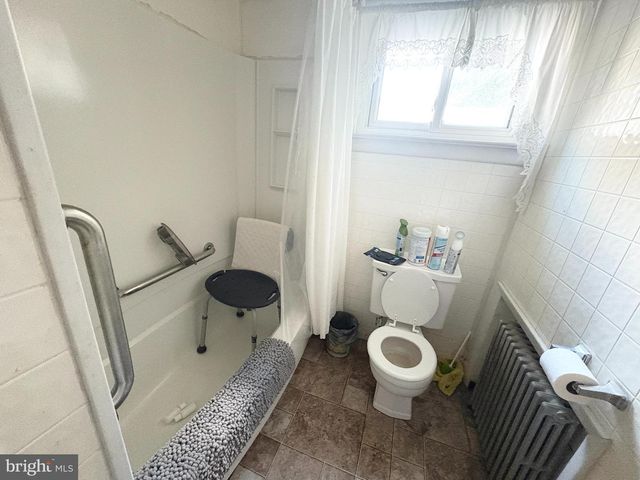 612 W BACON ST, Pottsville, PA 17901