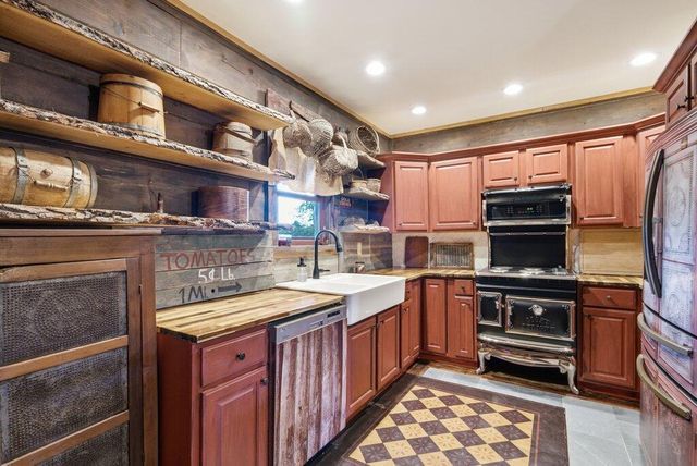 7937 Wilderness Way, Ooltewah, TN 37363