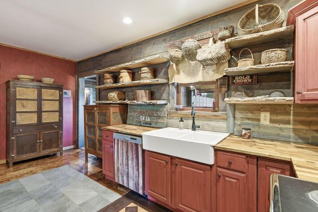 7937 Wilderness Way, Ooltewah, TN 37363