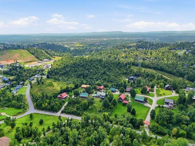 7937 Wilderness Way, Ooltewah, TN 37363