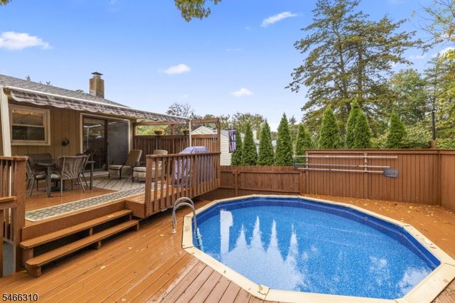 11 Vlietstra Dr, Vernon Twp., NJ 07418