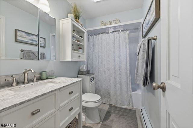 11 Vlietstra Dr, Vernon Twp., NJ 07418