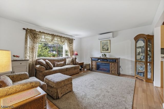 11 Vlietstra Dr, Vernon Twp., NJ 07418