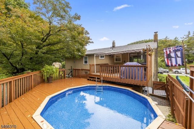11 Vlietstra Dr, Vernon Twp., NJ 07418