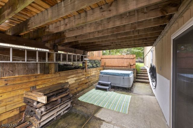 11 Vlietstra Dr, Vernon Twp., NJ 07418