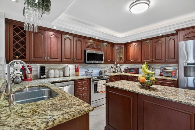 2900 NE 14th St Causeway 304, Pompano Beach, FL 33062