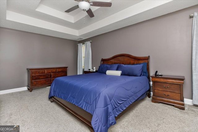 211 White Columns Drive, Kathleen, GA 31047