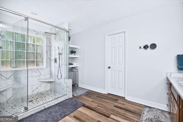211 White Columns Drive, Kathleen, GA 31047
