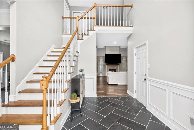211 White Columns Drive, Kathleen, GA 31047