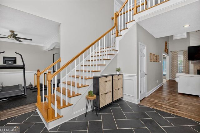 211 White Columns Drive, Kathleen, GA 31047