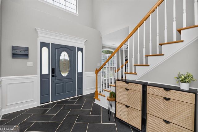 211 White Columns Drive, Kathleen, GA 31047