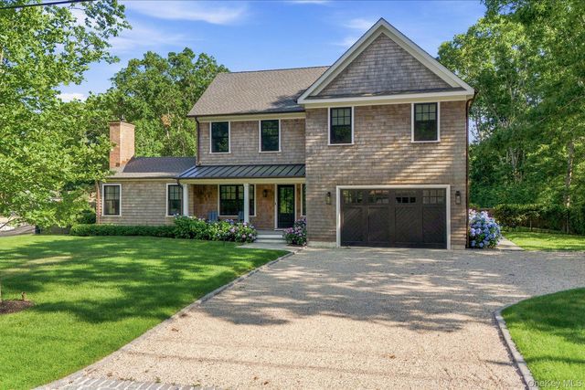 15 Wild Cherry Lane, East Quogue, NY 11942