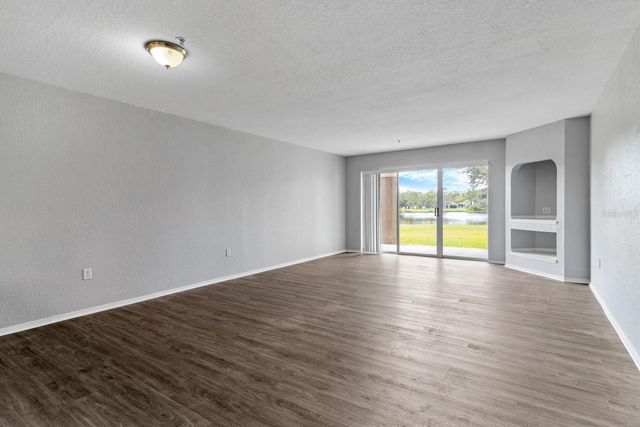 13929 FAIRWAY ISLAND DRIVE 812, Orlando, FL 32837