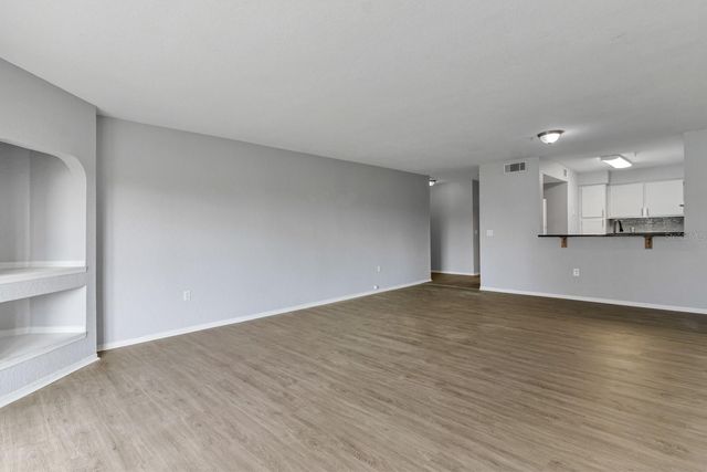 13929 FAIRWAY ISLAND DRIVE 812, Orlando, FL 32837