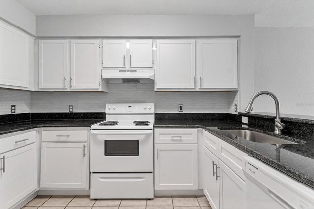 13929 FAIRWAY ISLAND DRIVE 812, Orlando, FL 32837