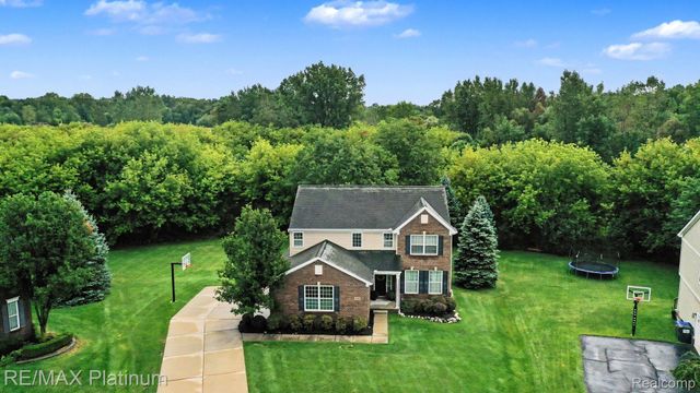 57275 Waterway Court, Lyon Charter Township, MI 48165