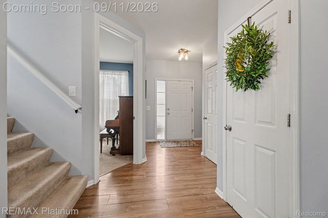 57275 Waterway Court, Lyon Charter Township, MI 48165