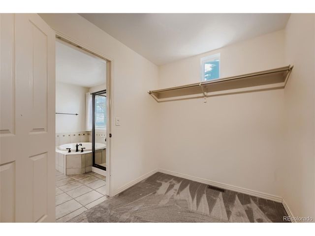 1820 Great Western Dr, Longmont, CO 80501