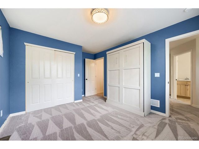 1820 Great Western Dr, Longmont, CO 80501
