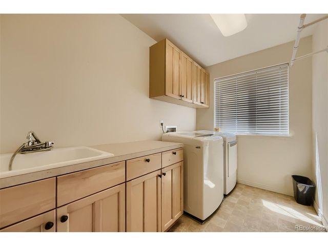 1820 Great Western Dr, Longmont, CO 80501