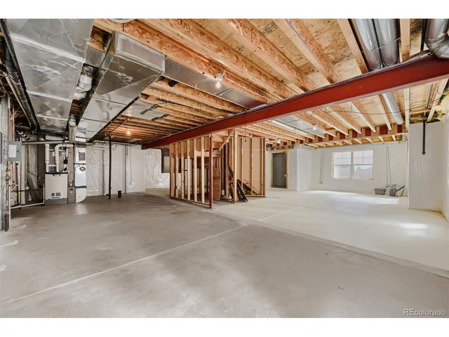 1820 Great Western Dr, Longmont, CO 80501