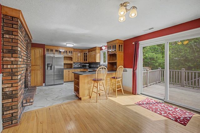 92 Alvord Street, South Hadley, MA 01075