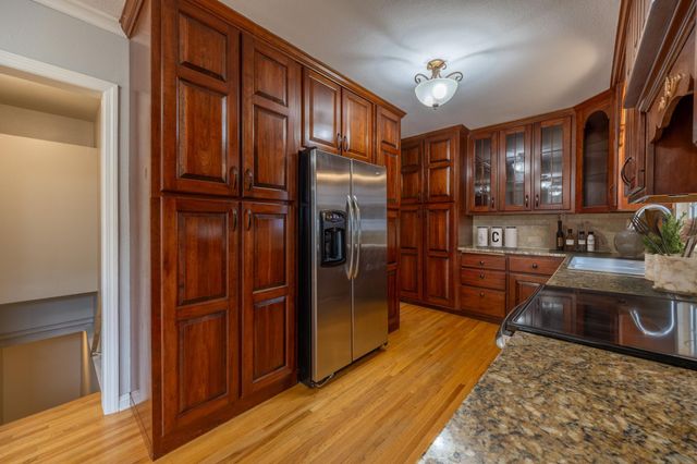 705 10th Street SW, Rochester, MN 55902